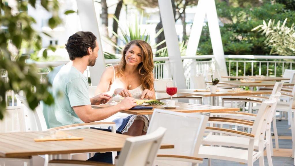 Hotel Luna Bibione Kültér fotó