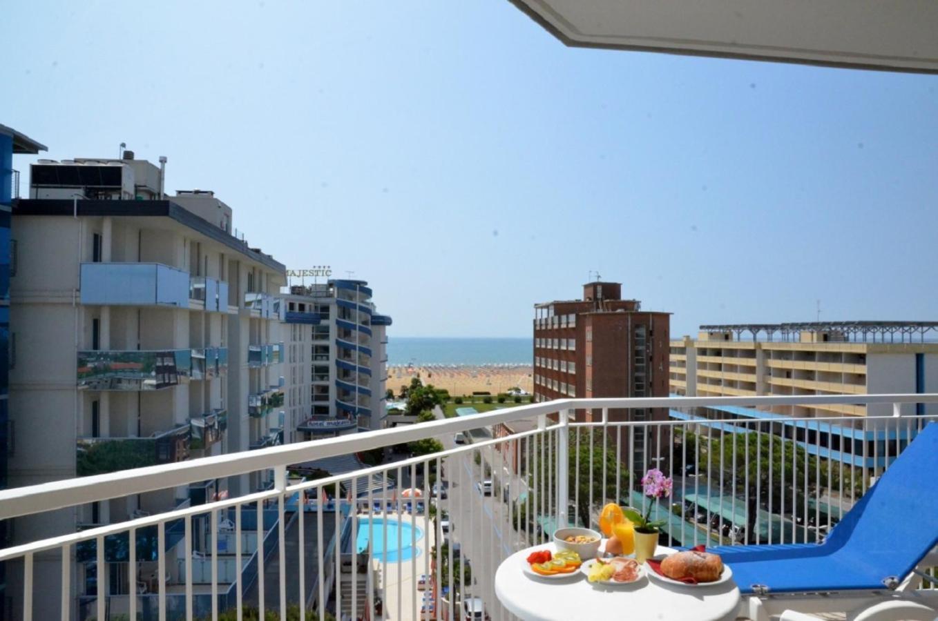 Hotel Luna Bibione Kültér fotó